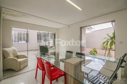 Casa com 4 Quartos à venda, 220m² no Menino Deus, Porto Alegre