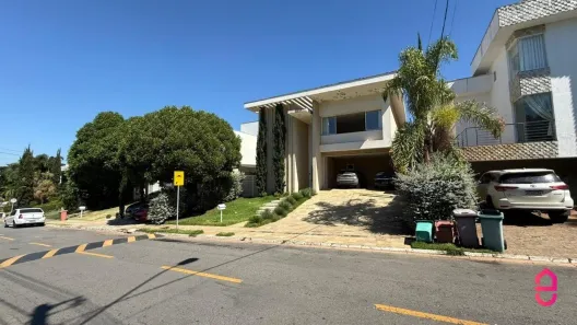 Casa de Condomínio com 4 Quartos à venda, 306m² no Condomínio do Lago 1ª Etapa, Goiânia
