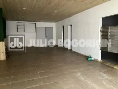 Ponto Comercial para alugar, 160m² no Irajá, Rio de Janeiro