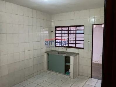Casa com 2 Quartos à venda, 72m² no Jardim Emília, Jacareí