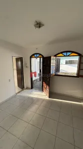 Casa com 2 Quartos para alugar, 80m² no Guarani, Belo Horizonte