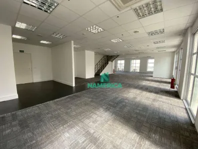 Sala Comercial para alugar, 233m² no Vila Cordeiro, São Paulo