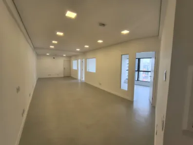 Sala Comercial para alugar, 93m² no Chácara Santo Antônio (Zona Sul), São Paulo