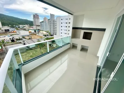 Apartamento com 2 Quartos para alugar, 80m² no Morretes, Itapema