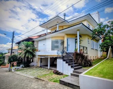 Casa de Condomínio com 3 Quartos à venda, 390m² no Coqueiros, Florianópolis