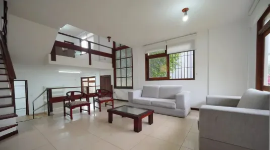 Casa com 4 Quartos para alugar, 180m² no Itacorubi, Florianópolis
