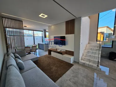 Casa de Condomínio com 3 Quartos para alugar, 220m² no Jardim Jacinto, Jacareí