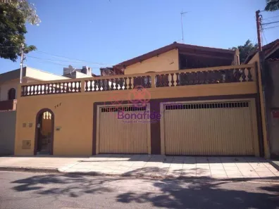 Casa com 3 Quartos à venda, 229m² no Jardim Estádio, Jundiaí