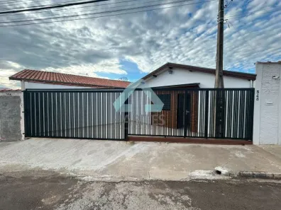Imóvel Comercial com 3 Quartos para alugar, 60m² no Vila Santana, Botucatu
