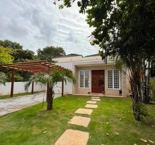 Casa com 4 Quartos à venda, 350m² no Busca Vida (Abrantes), Camaçari