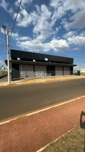 Galpão/Depósito/Armazém para alugar, 440m² no Novo Mundo, Uberlândia