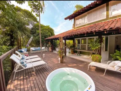 Casa de Condomínio com 4 Quartos à venda, 253m² no Santiago, São Sebastião