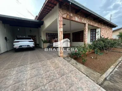 Casa com 6 Quartos à venda, 450m² no Jardim Atlântico, Goiânia