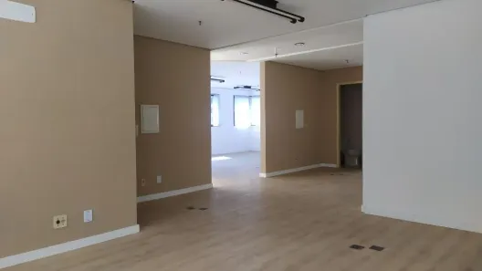 Sala Comercial para alugar, 128m² no Santo Amaro, São Paulo