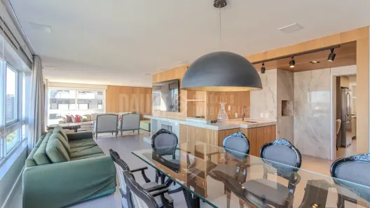 Apartamento com 3 Quartos à venda, 208m² no Rio Branco, Porto Alegre