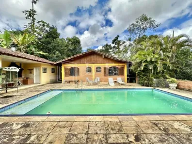 Fazenda/Sítio com 3 Quartos à venda, 234m² no Jardim do Rio Cotia, Cotia