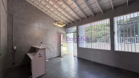Prédio Comercial para alugar, 404m² no Anhangabaú, Jundiaí