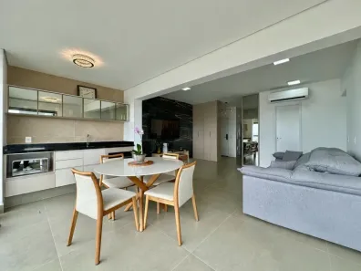 Apartamento com 2 Quartos para alugar, 82m² no Jardim das Acácias, São Paulo