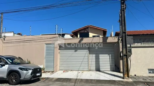 Casa com 4 Quartos à venda, 355m² no Amadeu Furtado, Fortaleza