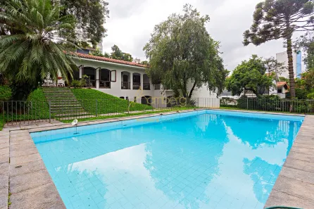 Casa com 6 Quartos para alugar, 735m² no Vila Tramontano, São Paulo