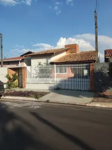 Casa com 3 Quartos à venda, 119m² no Jardim das Tulipas, Holambra