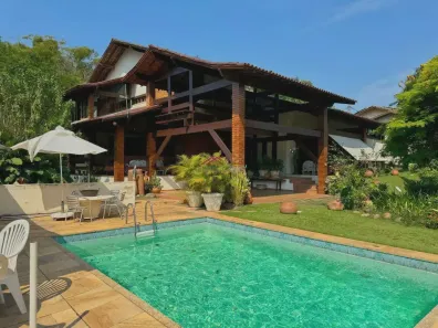 Casa de Condomínio com 6 Quartos à venda, 450m² no Piratininga, Niterói