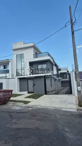 Sobrado com 3 Quartos à venda, 146m² no Xaxim, Curitiba
