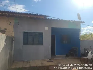 Casa com 2 Quartos à venda, 165m² no Parque Santa Fé, Luziânia