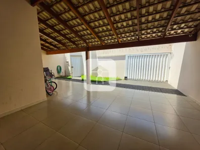 Casa com 3 Quartos à venda, 190m² no Santa Rosa, Uberlândia