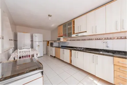 Sobrado com 7 Quartos à venda, 314m² no Fazendinha, Curitiba