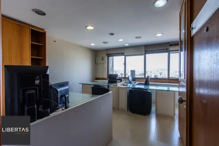 Sala Comercial à venda, 33m² no Praia de Belas, Porto Alegre