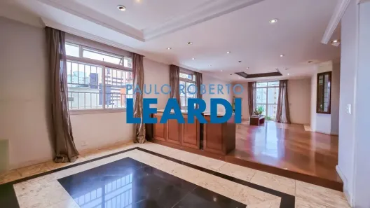 Apartamento com 4 Quartos para alugar, 230m² no Itaim Bibi, São Paulo