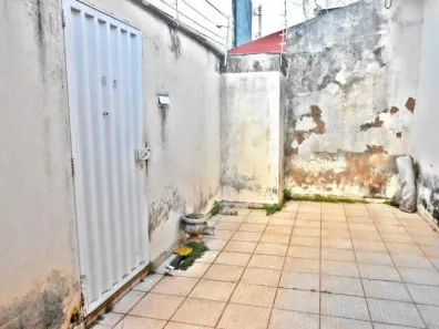 Casa com 3 Quartos à venda, 230m² no Santa Mônica, Uberlândia