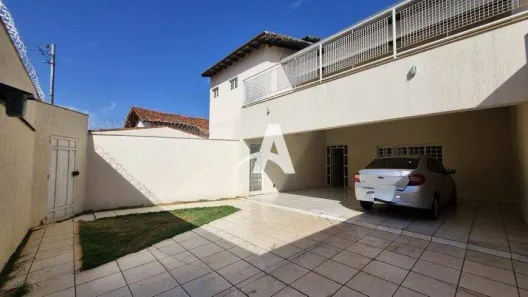 Casa com 4 Quartos para alugar, 340m² no Santa Mônica, Uberlândia