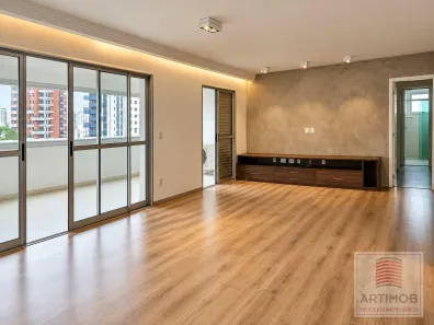 Apartamento com 3 Quartos para alugar, 172m² no Jardim Londrina, São Paulo
