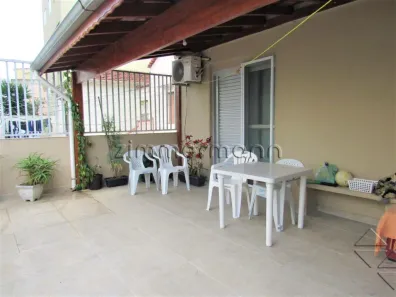 Sobrado com 16 Quartos à venda, 304m² no Vila Romana, São Paulo