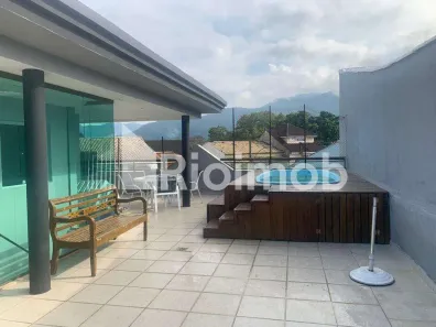 Casa de Condomínio com 4 Quartos à venda, 258m² no Vargem Pequena, Rio de Janeiro