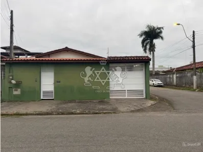 Casa com 2 Quartos à venda, 105m² no Centro, Caraguatatuba