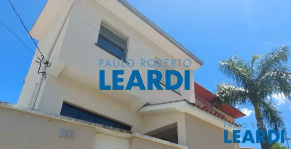 Sobrado com 2 Quartos à venda, 142m² no São Benedito, Poços de Caldas