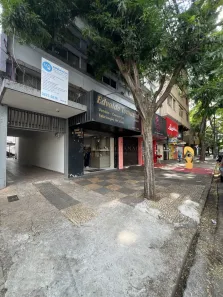 Apartamento com 3 Quartos para alugar, 98m² no Zona 01, Maringá
