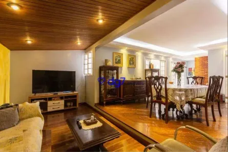 Sobrado com 4 Quartos à venda, 246m² no Parque Industrial das Oliveiras, Taboão da Serra