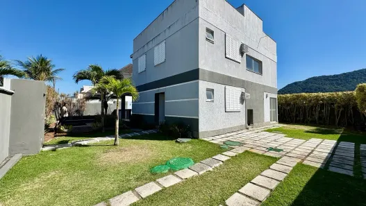 Casa com 4 Quartos para alugar, 195m² no Vargem Pequena, Rio de Janeiro