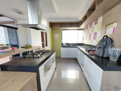 Casa com 2 Quartos para alugar, 250m² no Alto Umuarama, Uberlândia
