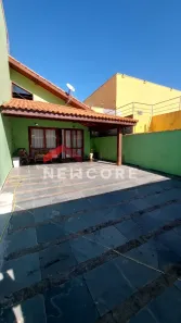 Sobrado com 4 Quartos à venda, 272m² no Balneário Stella Maris, Peruíbe