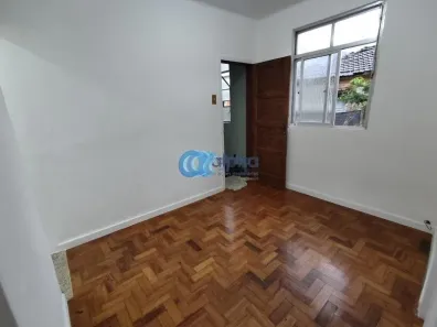 Apartamento com 2 Quartos à venda, 42m² no Bingen, Petrópolis