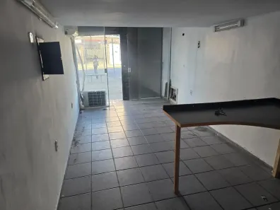 Ponto Comercial para alugar, 31m² no Tanque, Rio de Janeiro