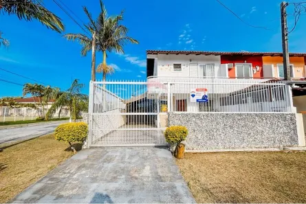 Sobrado com 3 Quartos à venda, 70m² no Centro, Matinhos