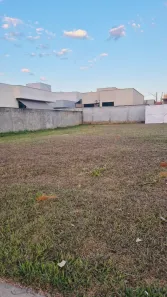 Lote/Terreno à venda, 325m² no Parqville Pinheiros, Aparecida de Goiânia