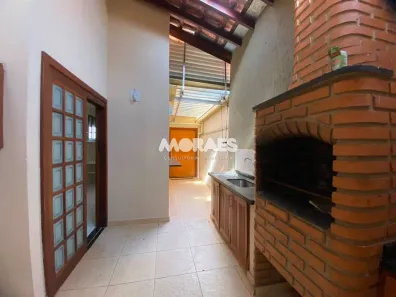 Casa de Condomínio com 3 Quartos para alugar, 220m² no Jardim Shangri-Lá, Bauru