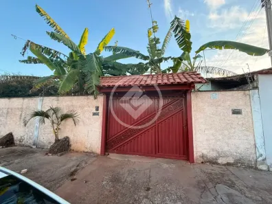 Casa com 3 Quartos à venda, 435m² no , Hidrolândia